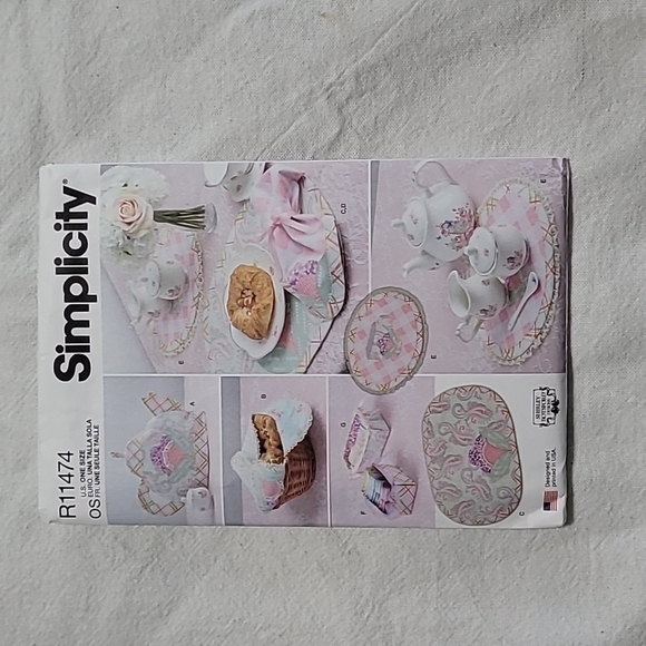 Simplicity Table Top Accessories Pattern - Picture 1 of 4